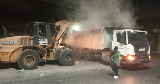 رفع 2000 طن من مخلفات الرتش أسفل كوبرى المنيب بالجيزة.. صور