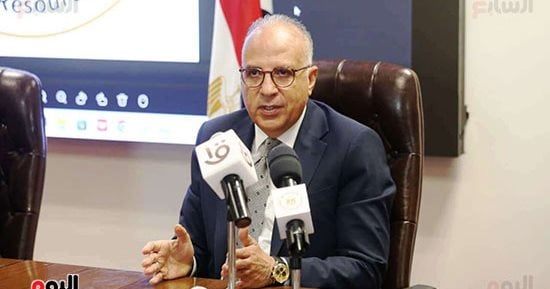 وزير الرى: تحويل الحشائش المائية إلى مورد اقتصادي يدعم التنمية في أوغندا