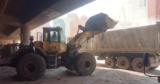 بعد شكوى المواطنين.. رفع مخلفات الرتش وفتح الطريق بنفق الفكهانية فى العمرانية