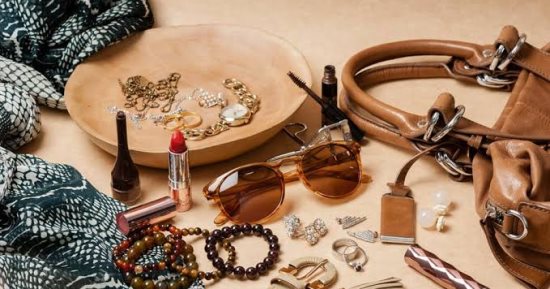 العرق والبحر والحرارة.. 10 أعداء لإكسسواراتك فى الصيف.. اعرفى إزاى تحميها