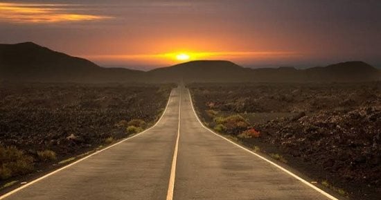تفسير حلم الطريق.. تحديات عاطفية أم رحلة جديدة؟