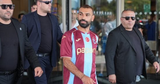 7 ملايين يورو مكافأة توقيع .. طرابزون يكشف تفاصيل مثيرة في عقد محمد صلاح