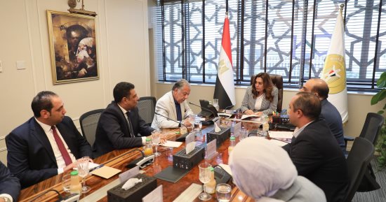 وزيرة البيئة: نعمل على تسريع تراخيص منشآت تدوير المخلفات وجذب استثمارات