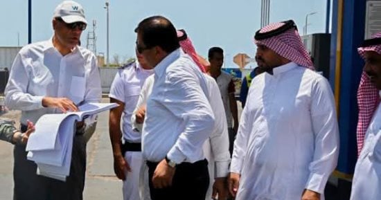 محافظ جنوب سيناء يوجه بزيادة حصص الوقود وإنشاء محطة جديدة فى دهب 