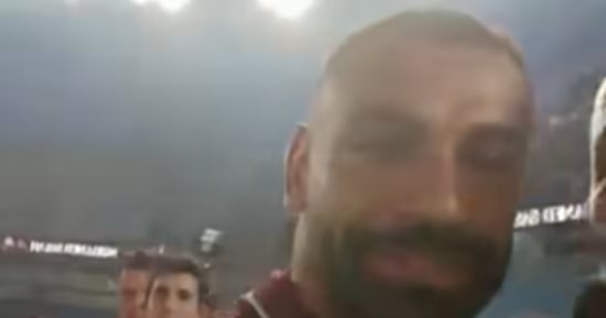 محمد صلاح يظهر على تليفزيون اليوم السابع فى حفل تقديمه باستاد طرابزون.. فيديو