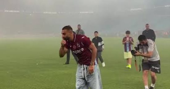 يا الله، بسم الله، محمد صلاح.. جماهير طرابزون تشعل المدرجات في حفل تقديمه.. فيديو
