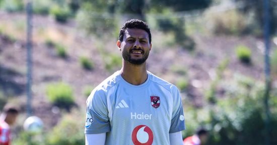 الأهلي يعد الشناوي بالمشاركة أساسيًا أمام المقاولون وأبو قير بسبب المنتخب