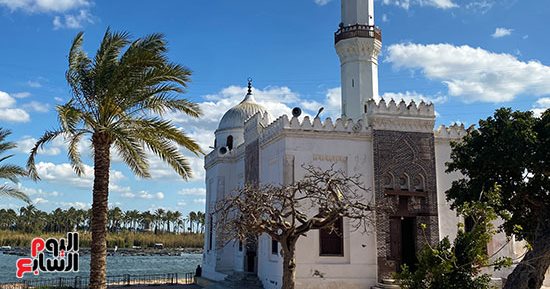 تم تشييده عام 1897 ميلادية.. جماليات مسجد أبو مندور بمدينة رشيد بالبحيرة