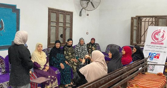 مؤسسة ملاذ تنفذ تدريبًا حول الإسعافات النفسية الأولية لمواجهة الضغوط والأزمات