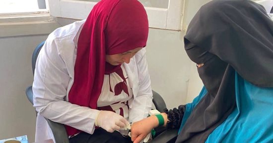 جمعية رعاية مرضى الكبد تنظم قافلة طبية شاملة لخدمة 285 مستفيدًا
