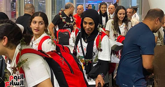 بعثة منتخب ناشئات اليد تصل القاهرة بعد حصد المركز الرابع في بطولة العالم