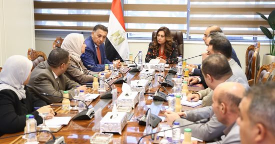 منال عوض: نعمل تحويل القليوبية إلى نموذج فى الاستدامة البيئية من خلال التخلص الآمن من المخلفات 