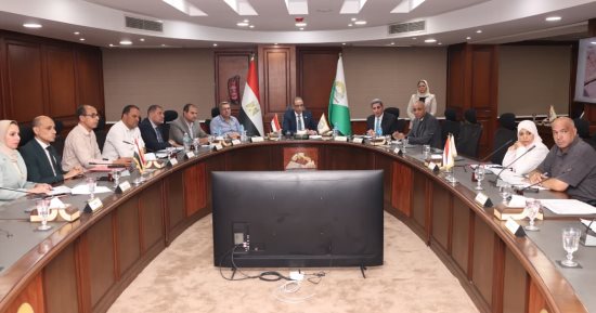 محافظ الجيزة يوجه بسرعة التعامل مع عقار مخالف في أوسيم