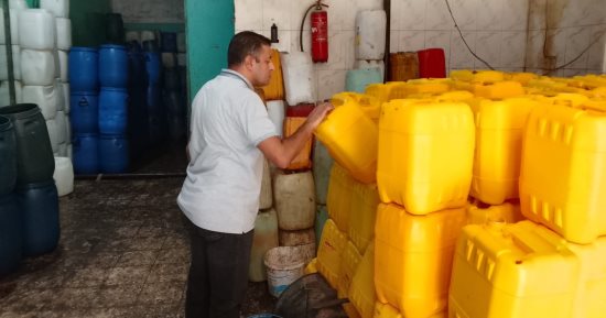 ضبط 2 طن زيت طعام و320 كجم طحينة وعسل أسود بشرق شبرا الخيمة