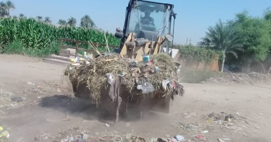 محافظ أسيوط: رفع 124 طنا من المخلفات خلال حملات النظافة اليومية بأبنوب