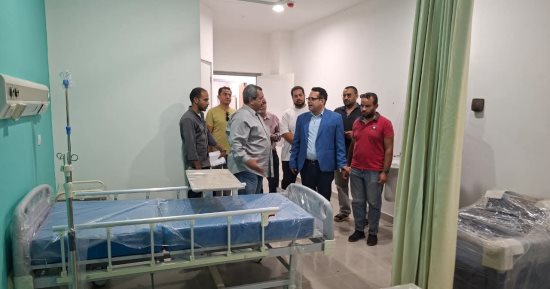 مستشفى نويبع المركزي يستعد للافتتاح التجريبي بعد استكمال أعمال الفرش والتجهيز