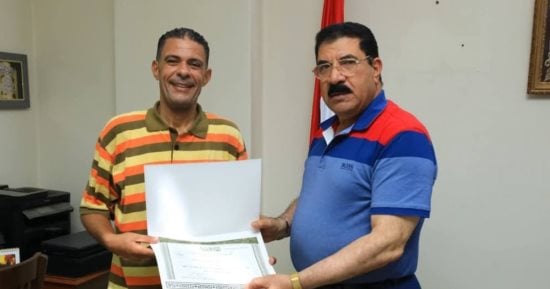 هيئة النقل العام بالإسكندرية تكرم سائقا ومحصل لأمانتهما.. تفاصيل