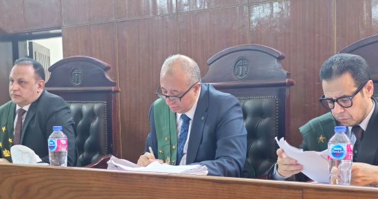 المؤبد لعاطل ونجله وآخر متهمين بالاتجار فى الأسلحة النارية بسوهاج