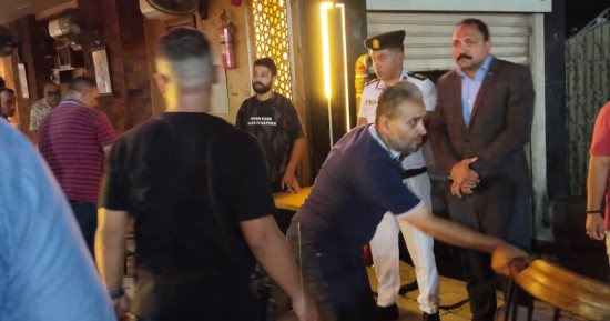 حملات مكبرة بالعجوزة لضبط الشوارع.. رفع الإشغالات والتصدى لمخالفات المحال