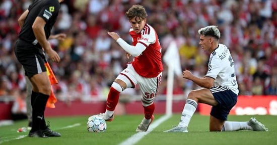 آرسنال يهزم كومو بركلات الترجيح بعد التعادل 1-1 وديًا