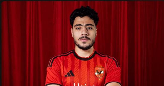 الأهلي يتعاقد مع أكرم توفيق 3 مواسم