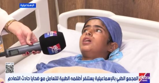 طفل مصاب بحادث الدواويس: انفجار إطار سيارة السبب وأخويا توفى