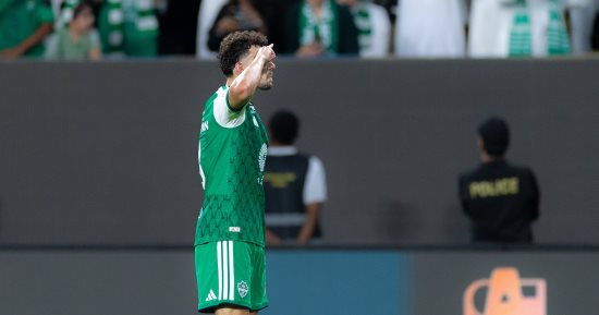 الدرعية ضد الأهلي.. سبيرتسيان يمنح الراقي التقدم في الشوط الأول (فيديو)