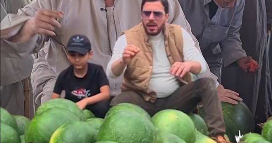 سوق الطراوة.. أسرار مزادات البطيخ من قلب أشهر أسواق الجملة فى مصر