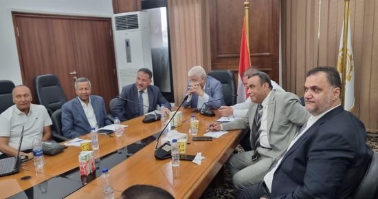 شعبة الأدوات الكهربائية تبحث التوسع في تصنيع لمبات الليد