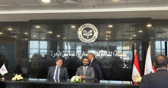 وزيرا الاستثمار والعمل يفتتحان مركز خدمات المستثمرين في بنها