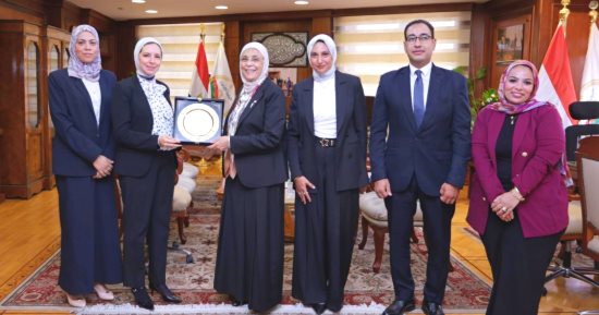 رئيسة النيابة الإدارية تستقبل عميدة كلية القانون بالجامعة المصرية الصينية