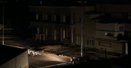 بلاك آوت يضرب غرب وجنوب ليبيا.. إظلام تام يمتد من طرابلس للجبل الغربى