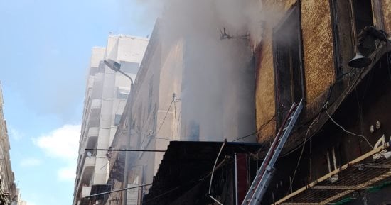 اندلاع حريق داخل مبنى إدارة غرب التعليمية في الإسكندرية.. صور