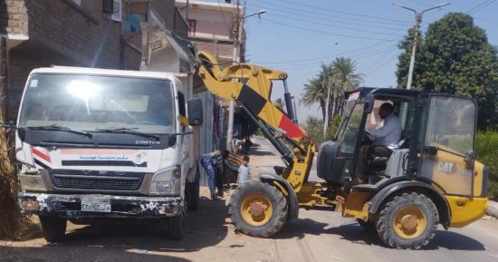 رفع 50 طنا من القمامة بقرى جهينة سوهاج ضمن جهود تحسين مستوى النظافة