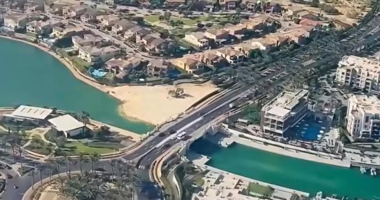 العلمين الجديدة صانعة البهجة وأيقونة السياحية الصيفية والترفيهية.. صور