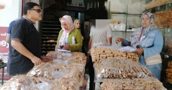 تموين الإسماعيلية يضبط عبوات مرقة دجاج ومكرونة منتهية الصلاحية ويحرر 47 مخالفة