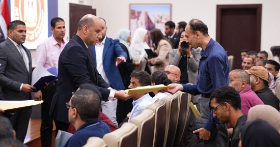 وزير العمل: نوفر فرص عمل مناسبة لقدرات كل شخص من ذوى الهمم  