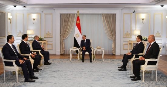خلال لقائه المشير خليفة حفتر ورئيس أركان الجيش الوطني الليبي ورئيس صندوق إعمار ليبيا ورئيس المخابرات العامة المصرية.. الرئيس السيسى يجدد التأكيد على موقف مصر القائم على ضرورة الحفاظ على وحدة ليبيا