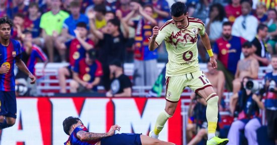 5 أرقام تاريخية من مباراة الأهلي وبرشلونة فى كأس خوان جامبر