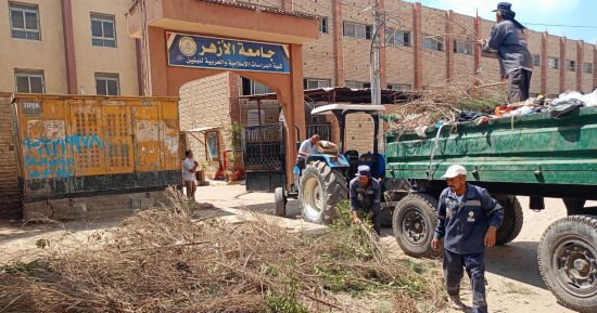 حملات نظافة ورفع كفاءة الشوارع المحيطة بالمدارس وإصلاح كسر خط مياه بدسوق