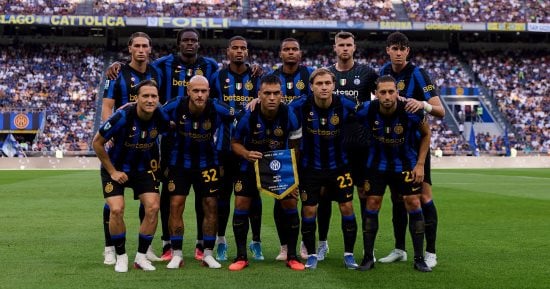 التشكيل الرسمى لقمة إنتر ميلان ونابولى فى الدورى الإيطالى