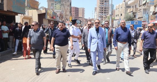 محافظ سوهاج يقود حملة مكبرة لضبط الأسواق ورفع الإشغالات بشوارع البلينا