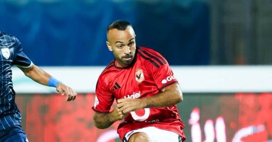 فحص طبي يحدد موقف أفشة من مباراة الأهلي وسموحة فى الدوري