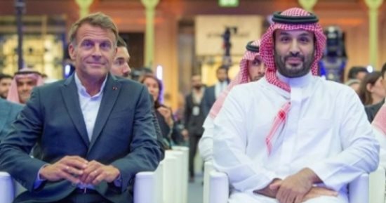 ولى العهد السعودى وماكرون يتوجان الفائز فى كأس الرياضات الإلكترونية بباريس