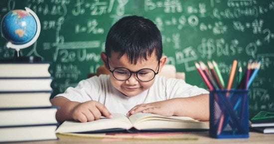 صفات يجب أن يمتلكها طفلك قبل دخول المدرسة.. 7 مهارات مهمة