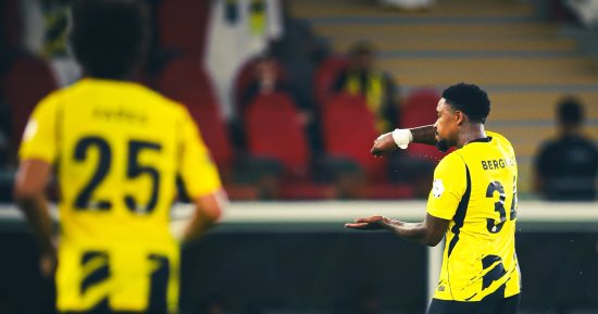 الاتحاد ضد الحزم.. بيرجوين يقود العميد للتقدم بثنائية في الشوط الأول