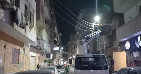 تعرف على أعمال رفع كفاءة الإنارة ليلا بكفر الشيخ وبيلا.. صور 