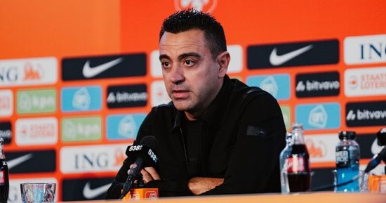 تشافي يعلن قائمة منتخب هولندا لدوري الأمم الأوروبية