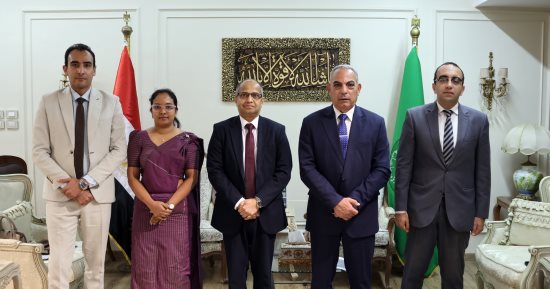 محافظ الإسماعيلية يستقبل سفير سريلانكا بالقاهرة لبحث التعاون المشترك