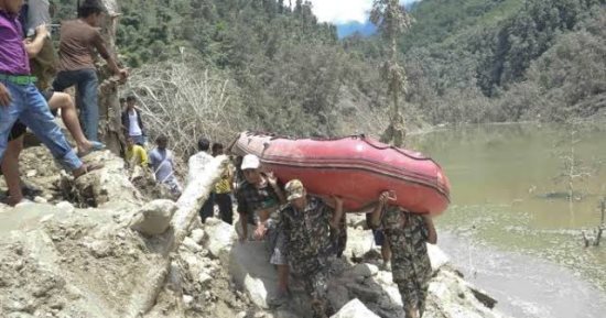 157 شخصاً حصيلة ضحايا فيضانات نيبال ومئات الأشخاص في عداد المفقودين بالتبت